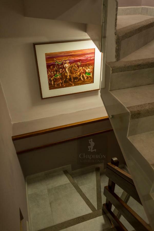 Chaperon Lodging Aparthotel Alausi Exterior photo