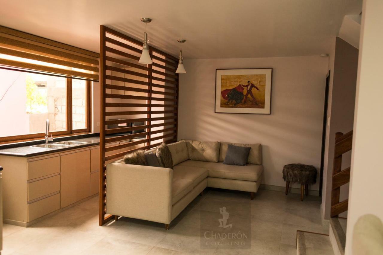 Chaperon Lodging Aparthotel Alausi Exterior photo